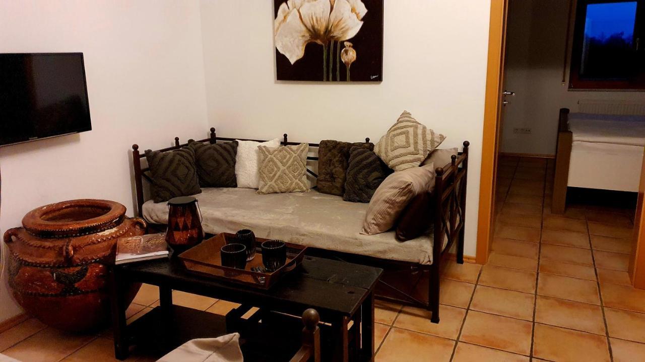 Wohnen Im Orientalischen Ambiente Apartment Harthausen  Exterior foto